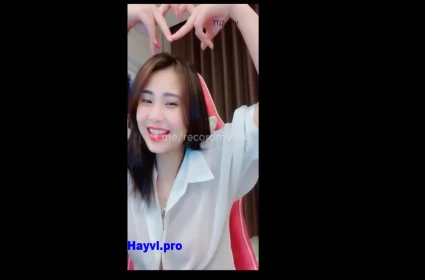 Cô gái dễ dãi làm vui lòng diễn viên sex nổi tiếng