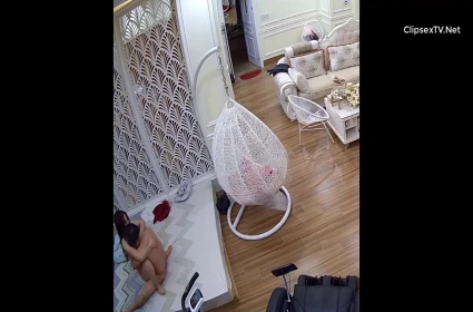 Phim sex tap the, Người chồng đắn đo, vợ mút hàng sếp nhập vai
